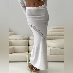 White maxi skirt
